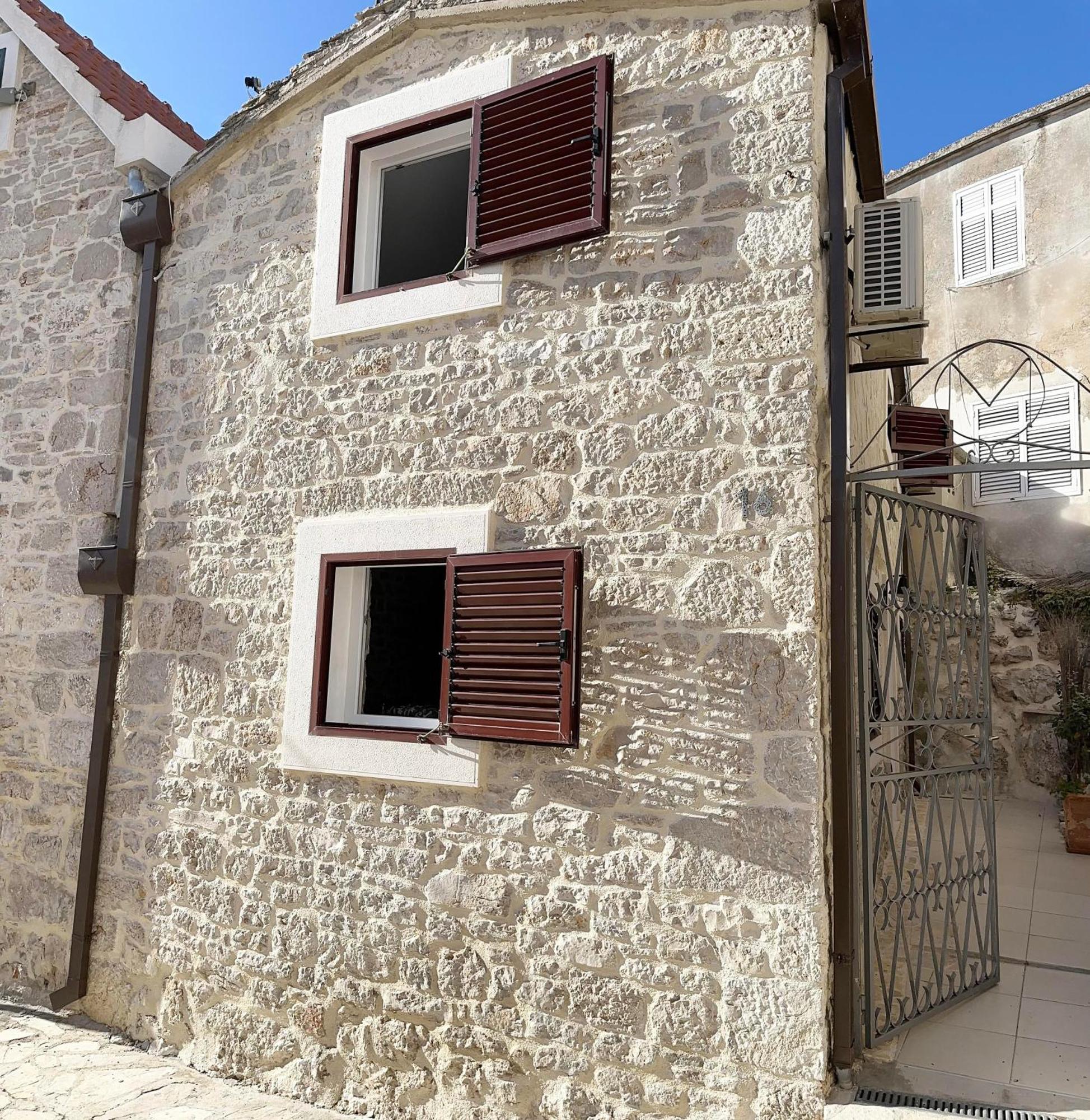 Secret House Andrea Villa Primošten Eksteriør bilde
